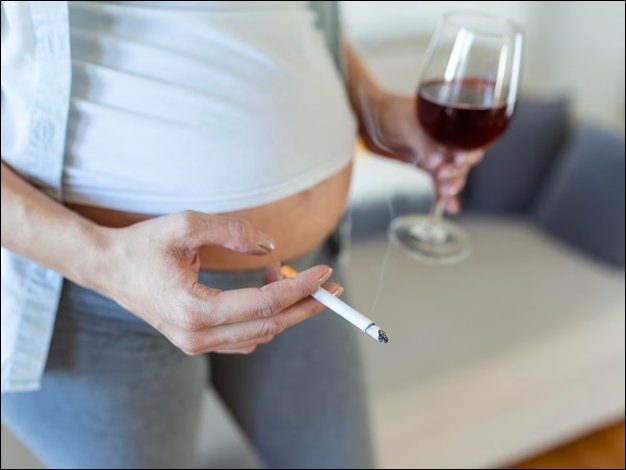 is smoking dangerous whilst being pregnant ? - Select Vape Club